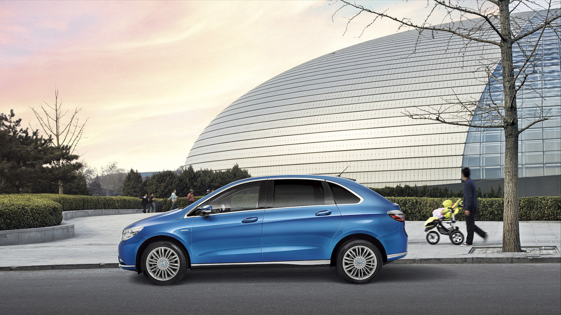 这些金饰有女孩自己攒的