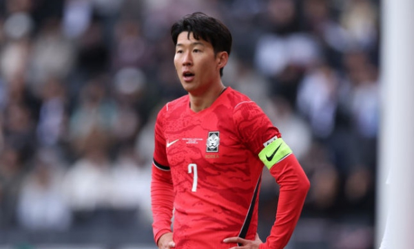韩国男足0-4惨败科特迪瓦 中国球迷嘲讽其无法与